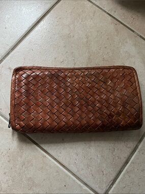 Braided Leather Zip-Around Wallet — Rich Brown